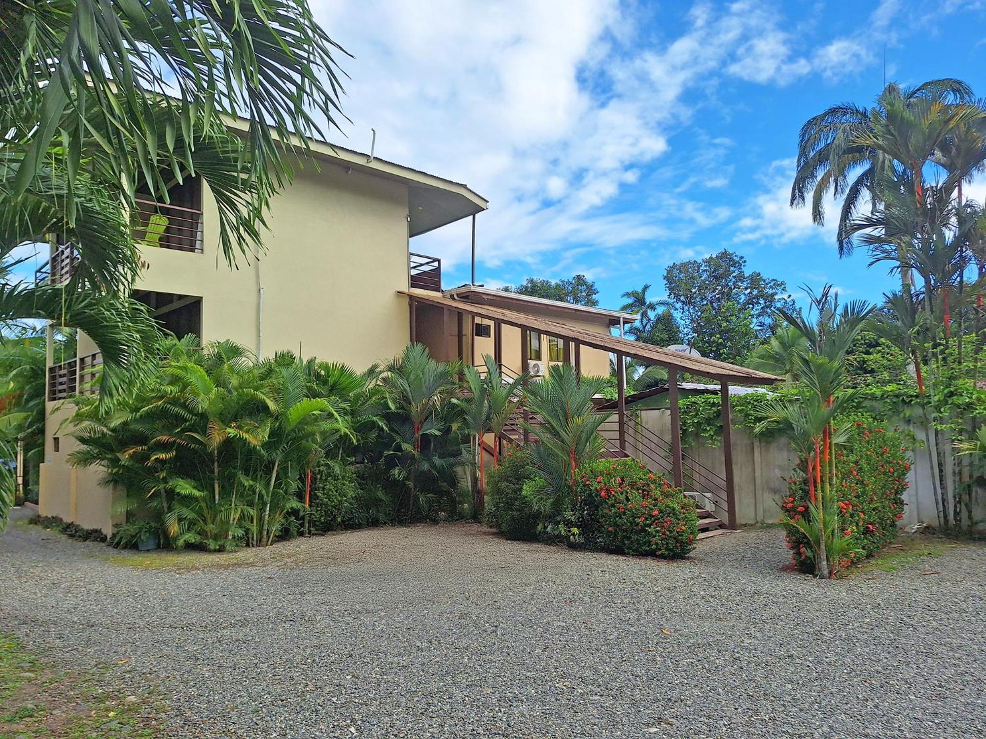Infiniti Hotel Puerto Viejo de Talamanca エクステリア 写真