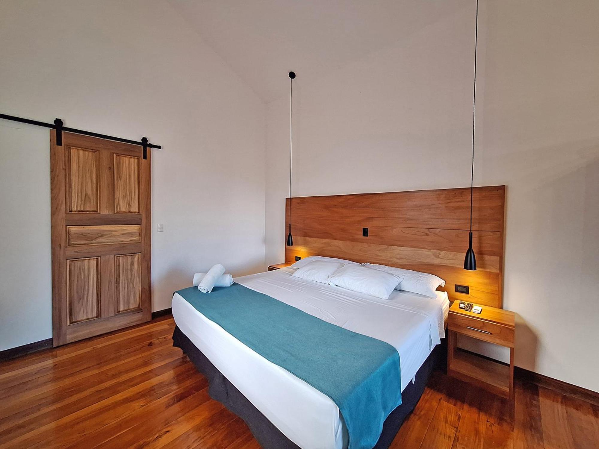Infiniti Hotel Puerto Viejo de Talamanca エクステリア 写真