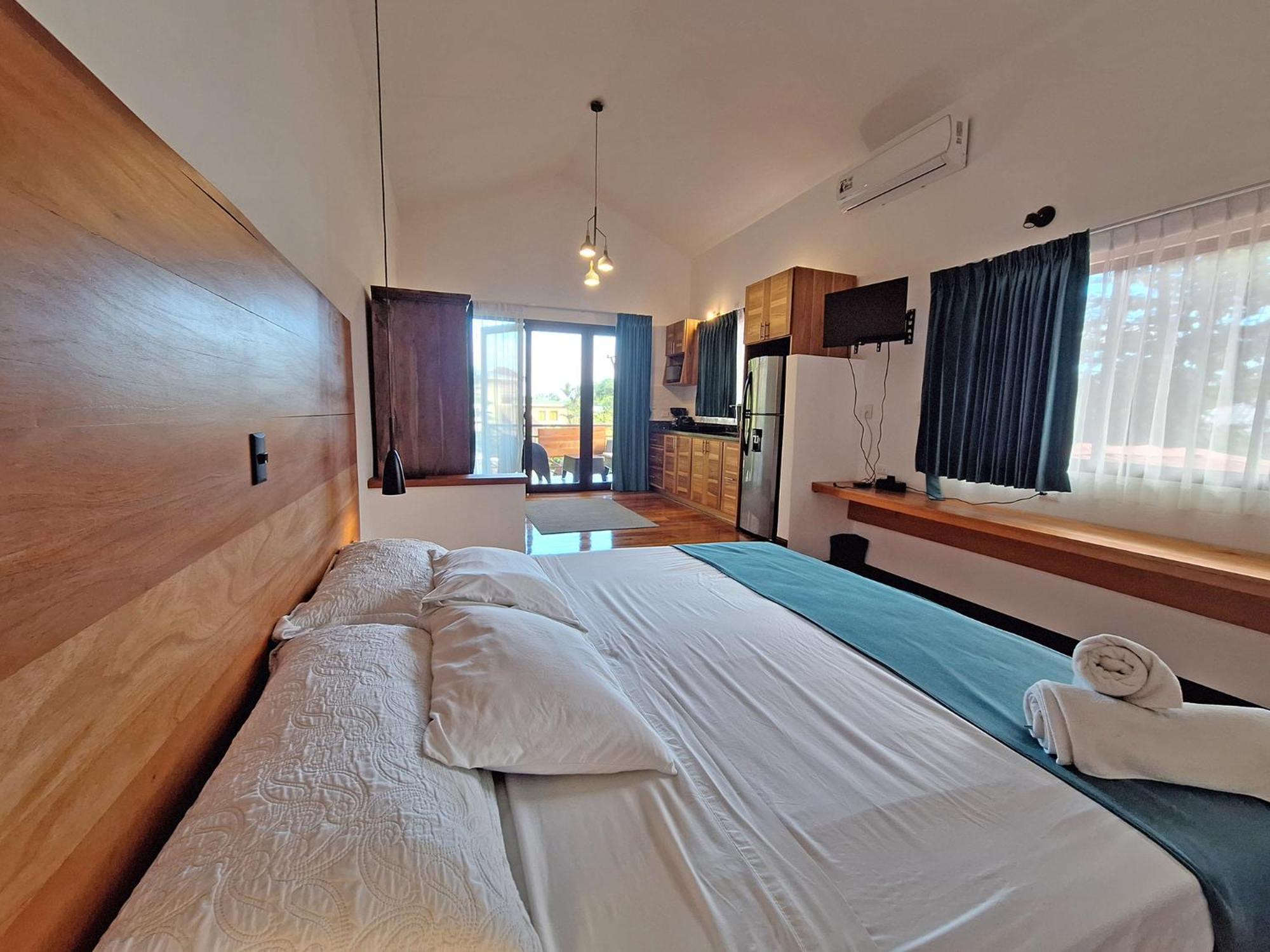 Infiniti Hotel Puerto Viejo de Talamanca エクステリア 写真