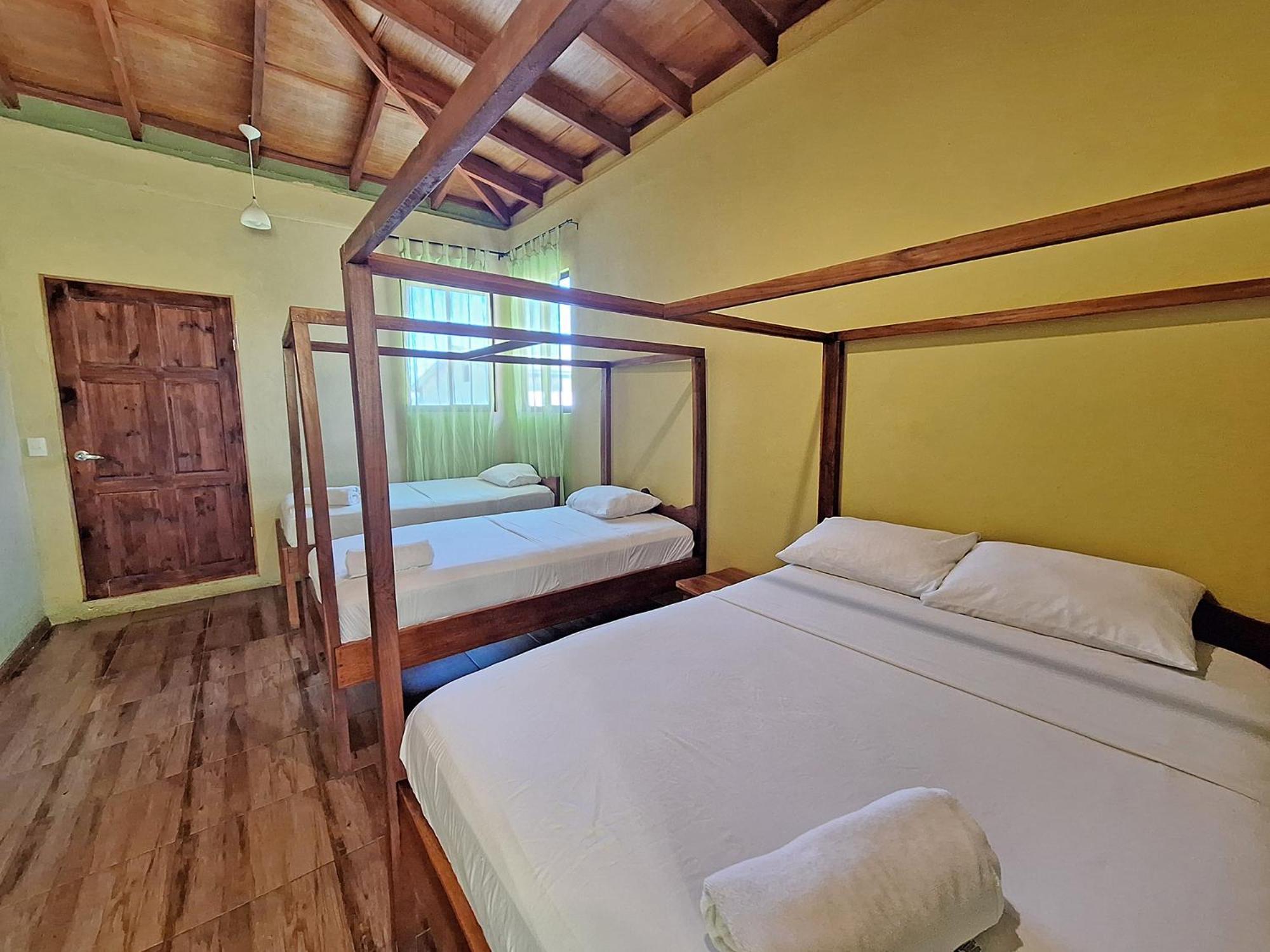 Infiniti Hotel Puerto Viejo de Talamanca エクステリア 写真